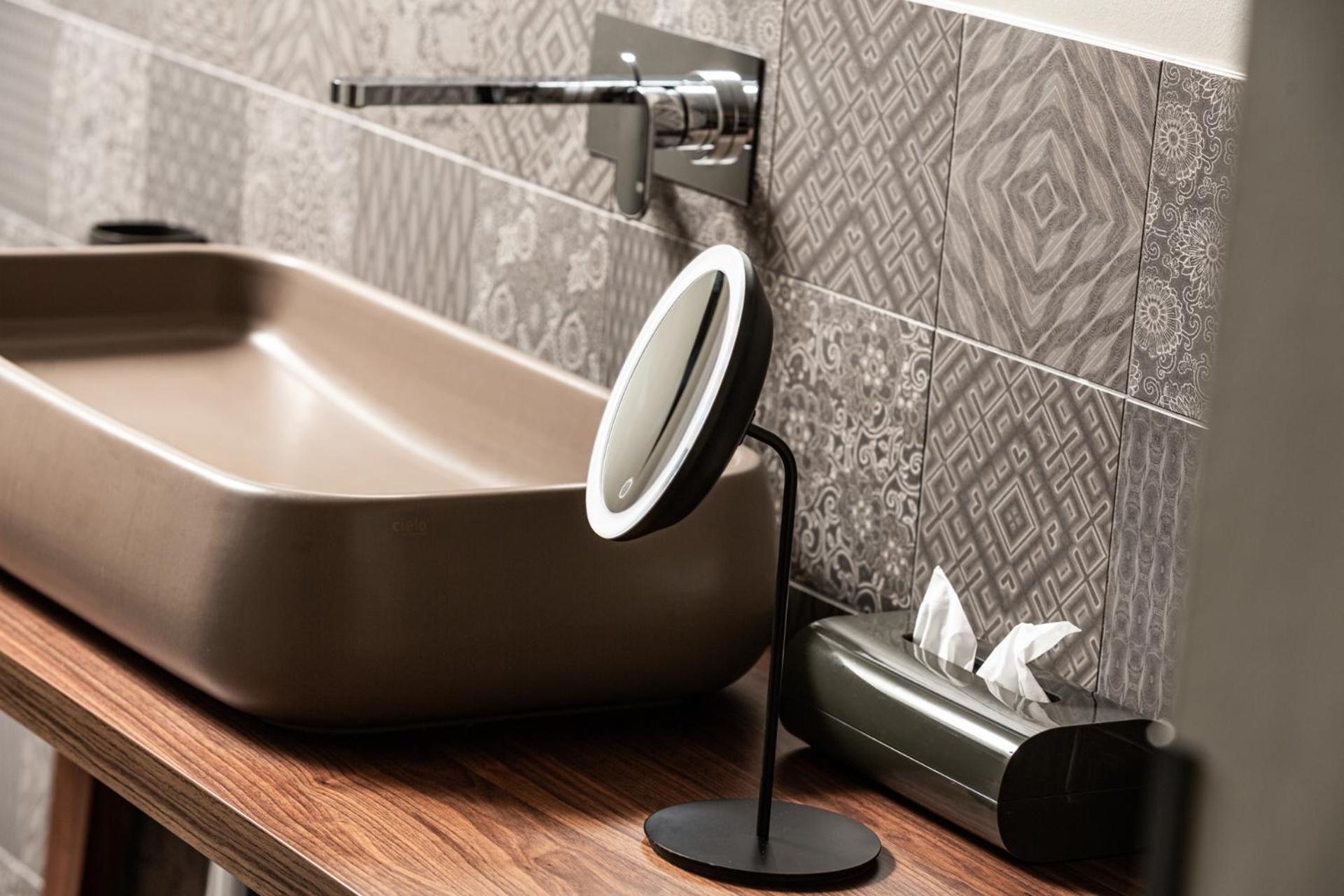 Senses Violett Suites - Adults Only Zell am See Buitenkant foto