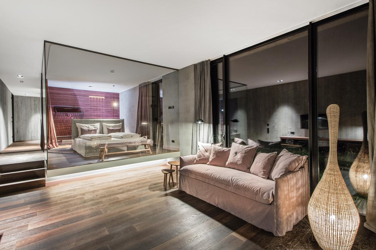 Senses Violett Suites - Adults Only Zell am See Buitenkant foto